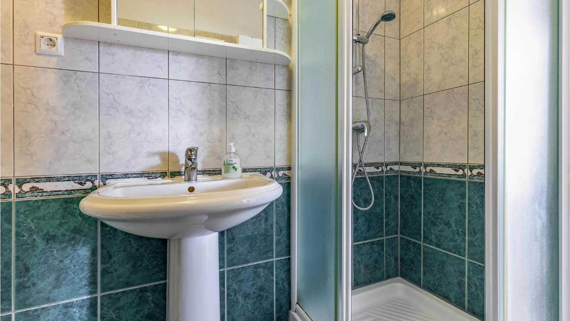 2 Bedroom Gorgeous Apartment In Medulin