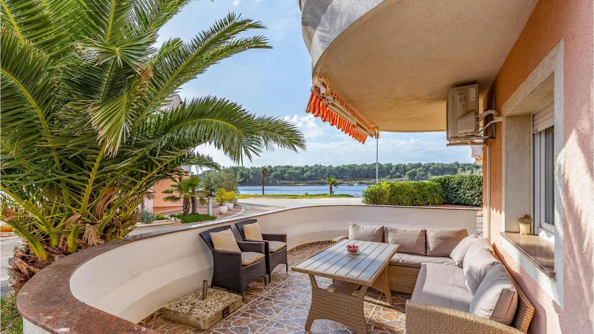 2 Bedroom Gorgeous Apartment In Medulin Croatia