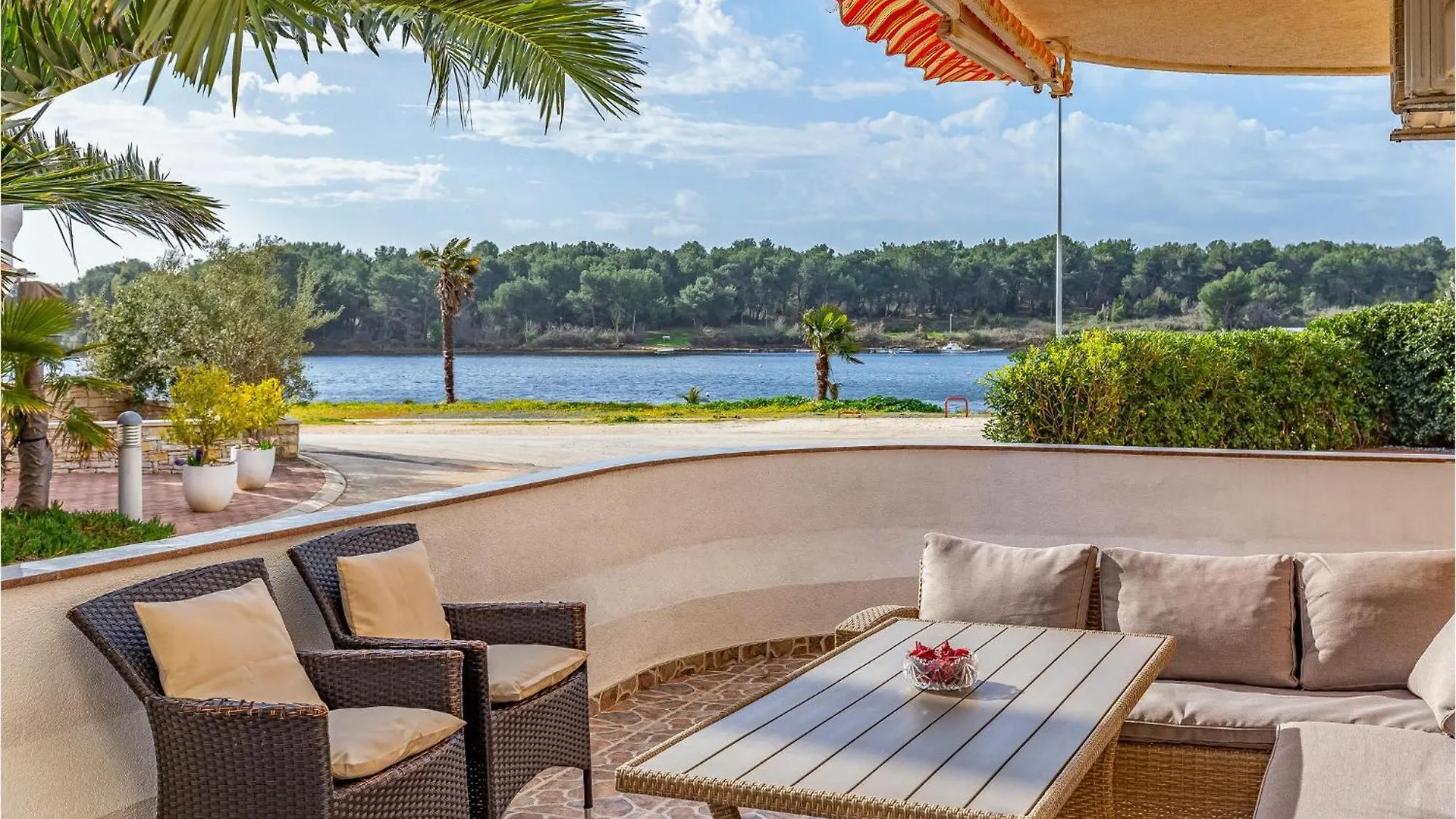 2 Bedroom Gorgeous Apartment In Medulin Croatia
