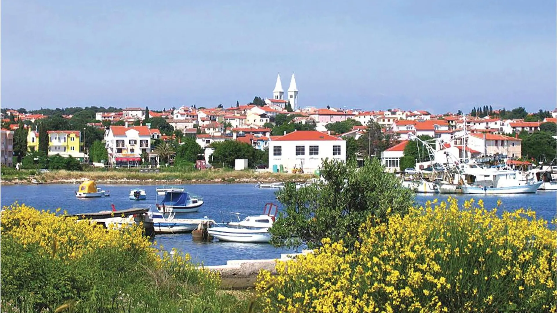 2 Bedroom Gorgeous Apartment In Medulin